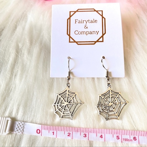 🕸Spiderweb Dangle Earrings Halloween - Picture 4 of 7